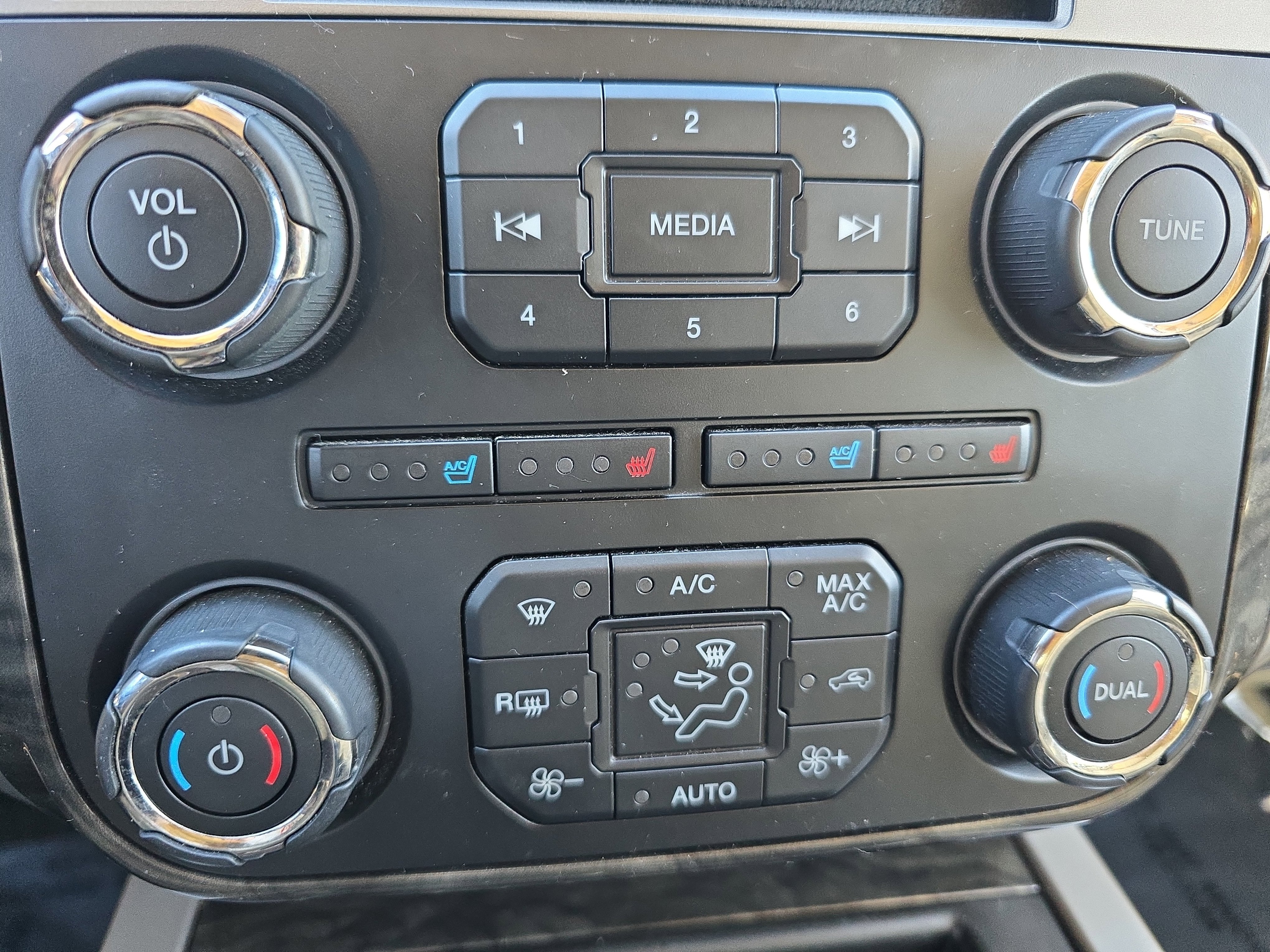 Used 2017 Ford Expedition Limited w/ Equipment Group 301A image 23