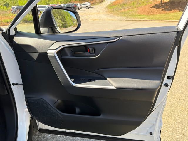 Used 2023 Toyota RAV4 LE image 14