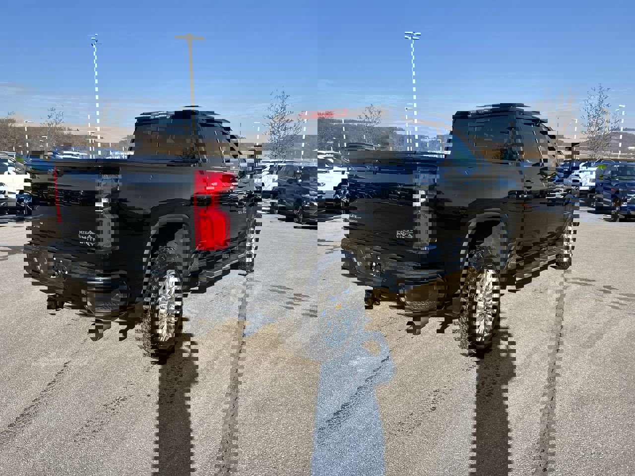 Used 2022 Chevrolet Silverado 2500 High Country w/ Z71 Off-Road Package image 7