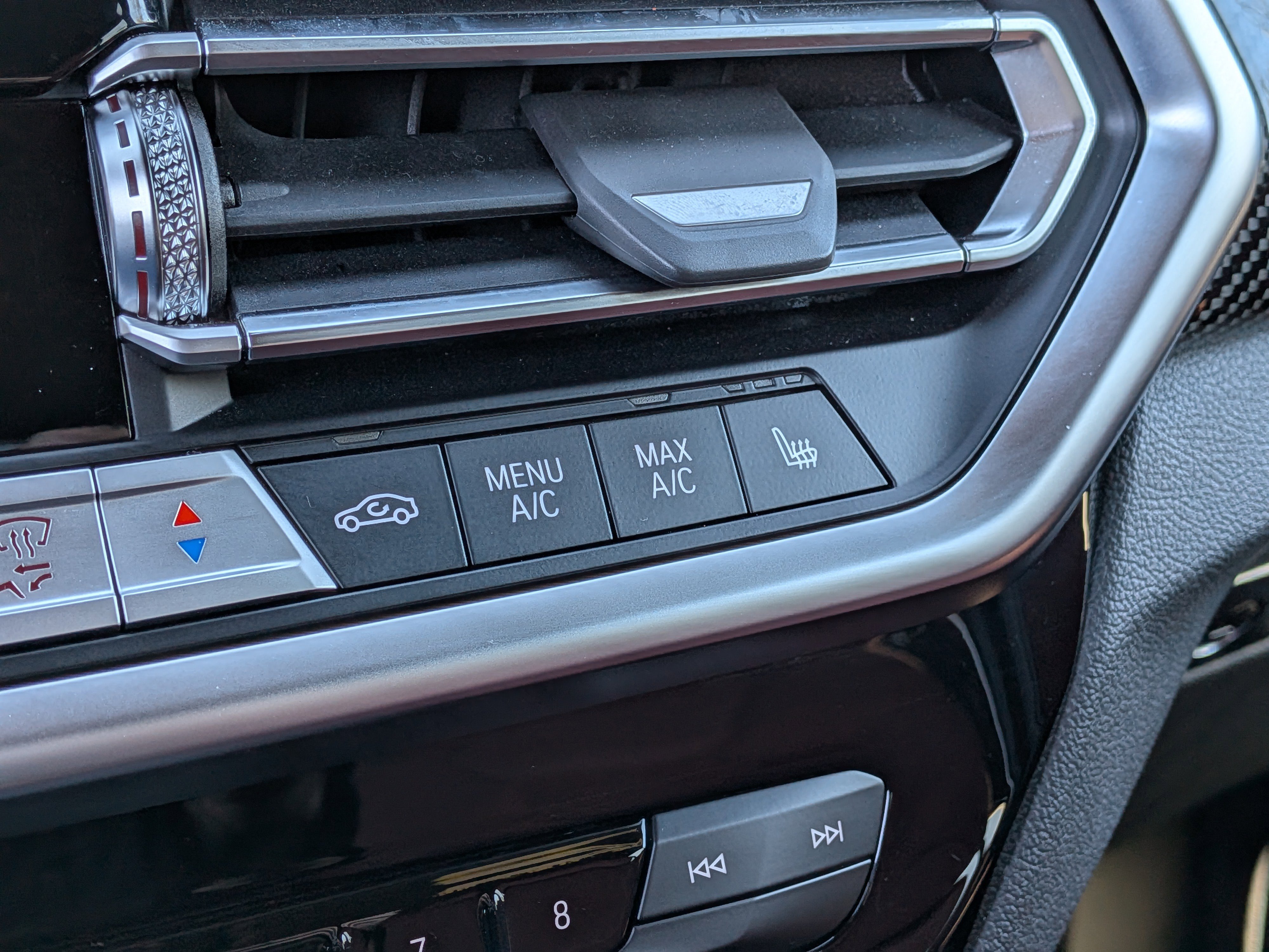 Used 2024 BMW X3 M40i image 38