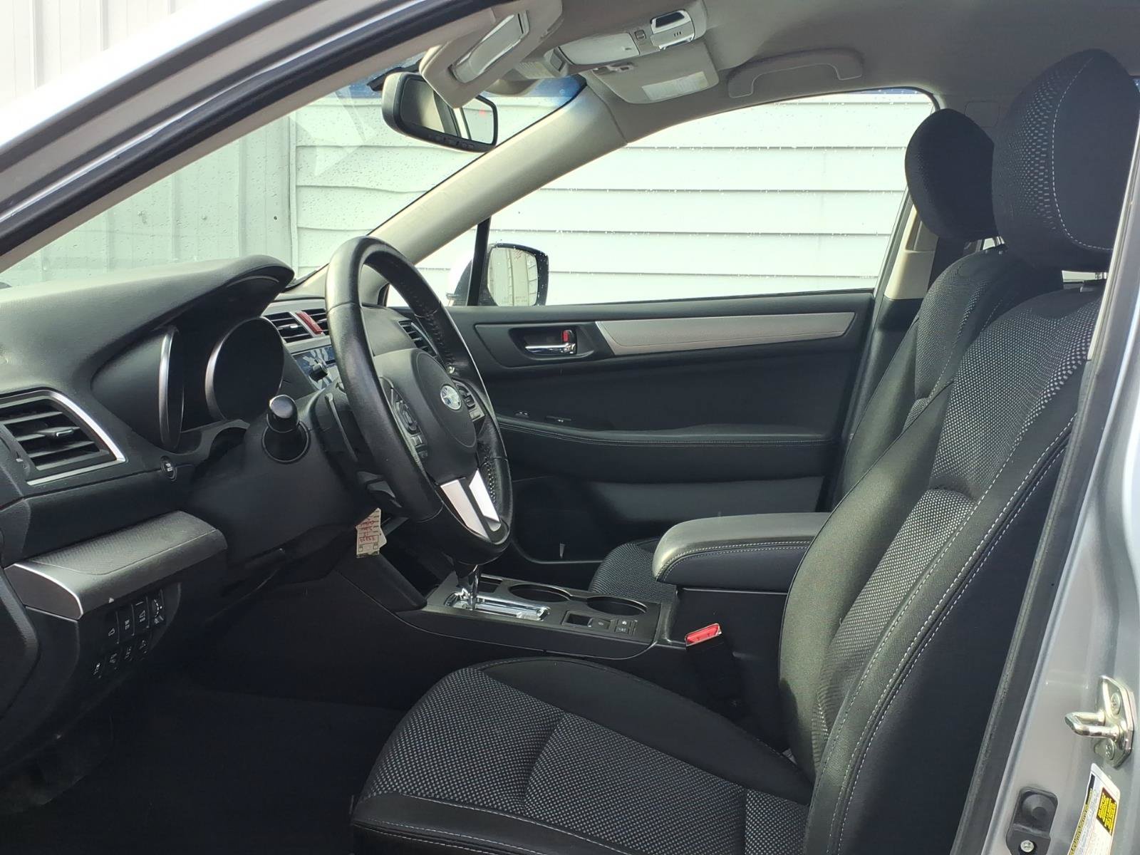 Used 2015 Subaru Outback 2.5i Premium AWD/4WD image 8