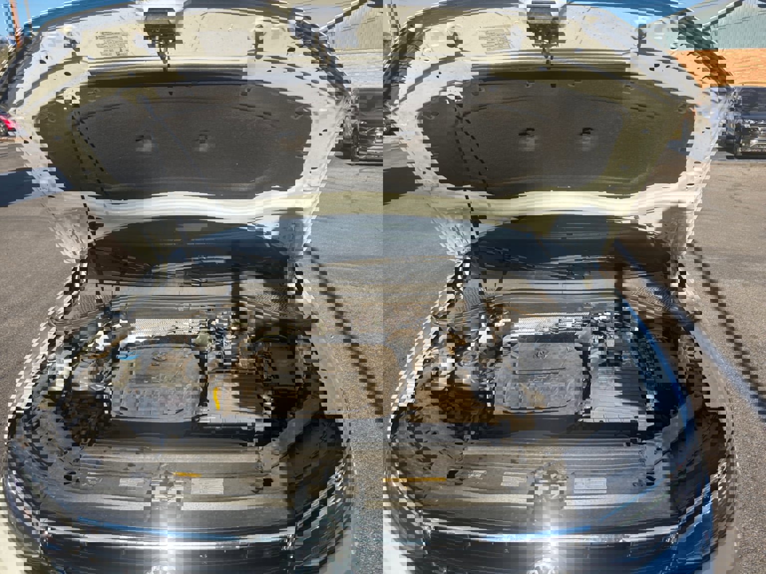 Used 2024 Volkswagen Tiguan SE R-Line image 20