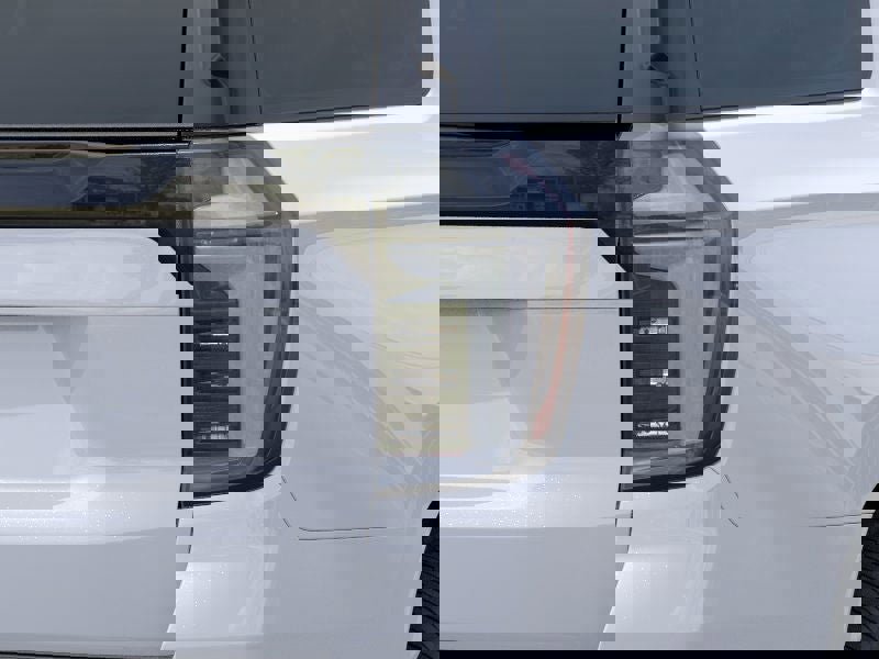 New 2026 Chevrolet Suburban High Country image 11