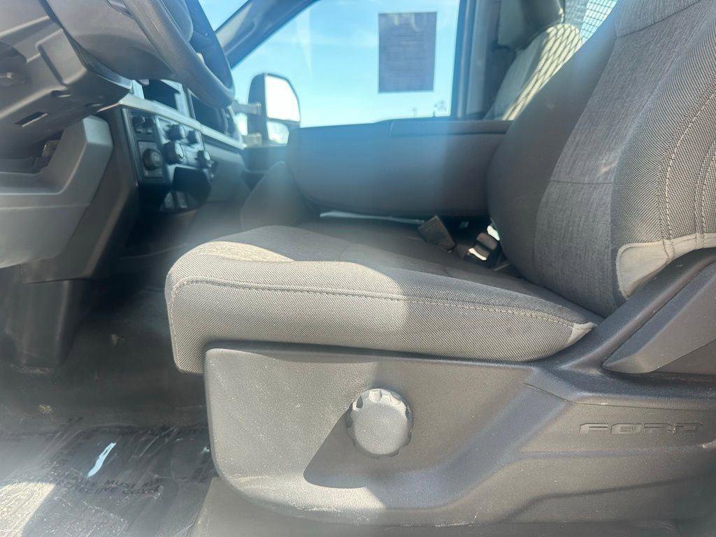Used 2024 Ford F250 XL image 13