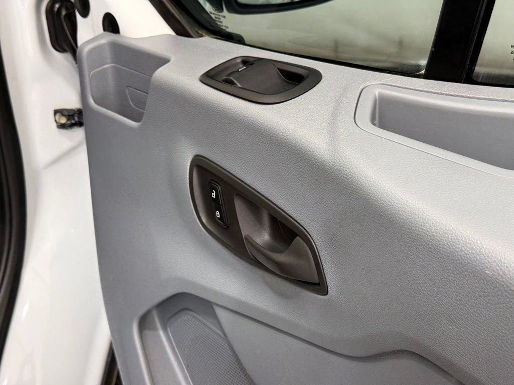 Used 2019 Ford Transit 150 148 Medium Roof RWD image 21