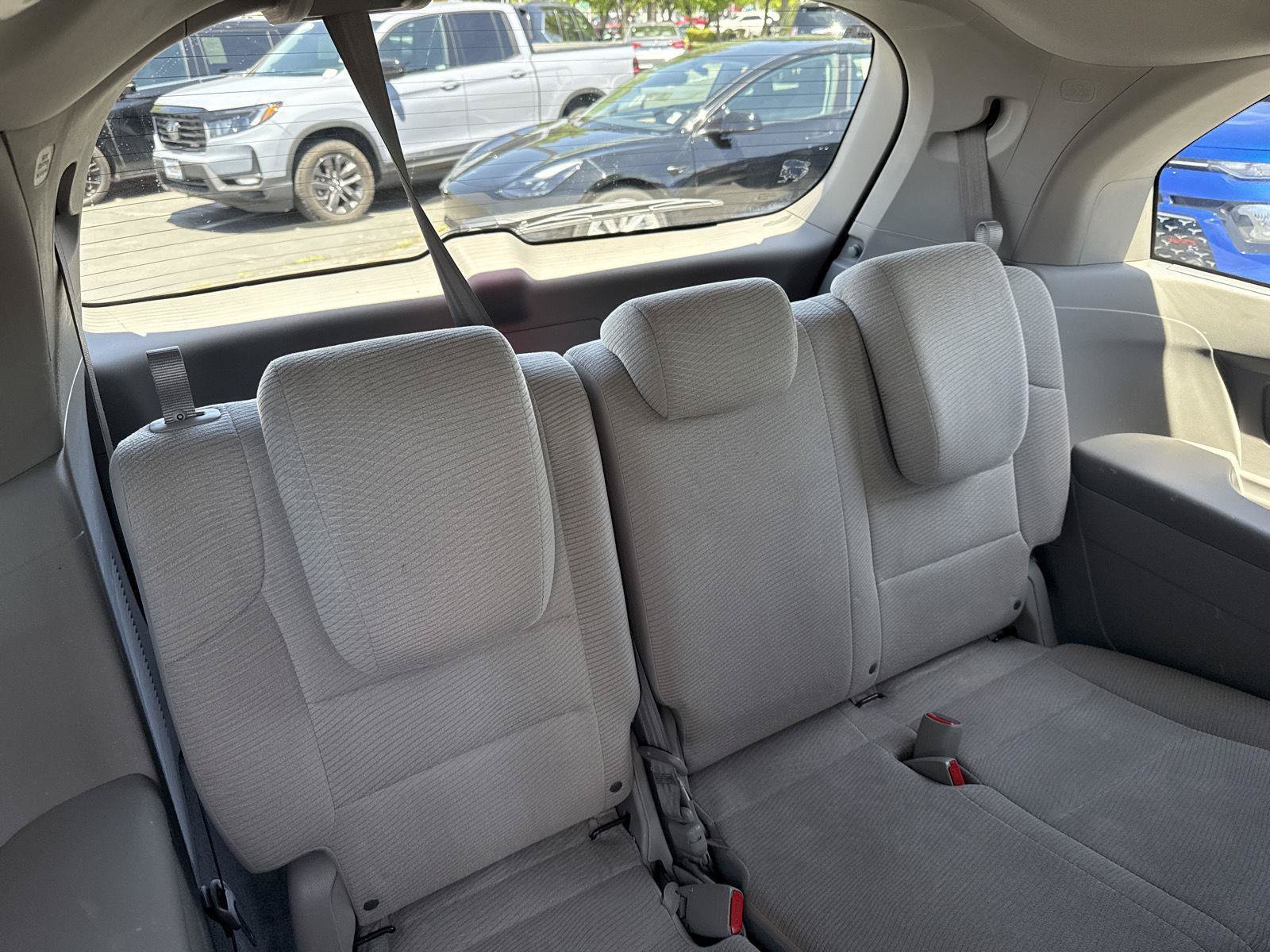 Used 2012 Honda Odyssey EX image 25