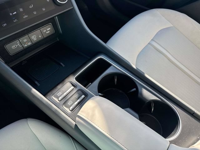 Certified 2025 Hyundai Sonata SEL FWD image 32