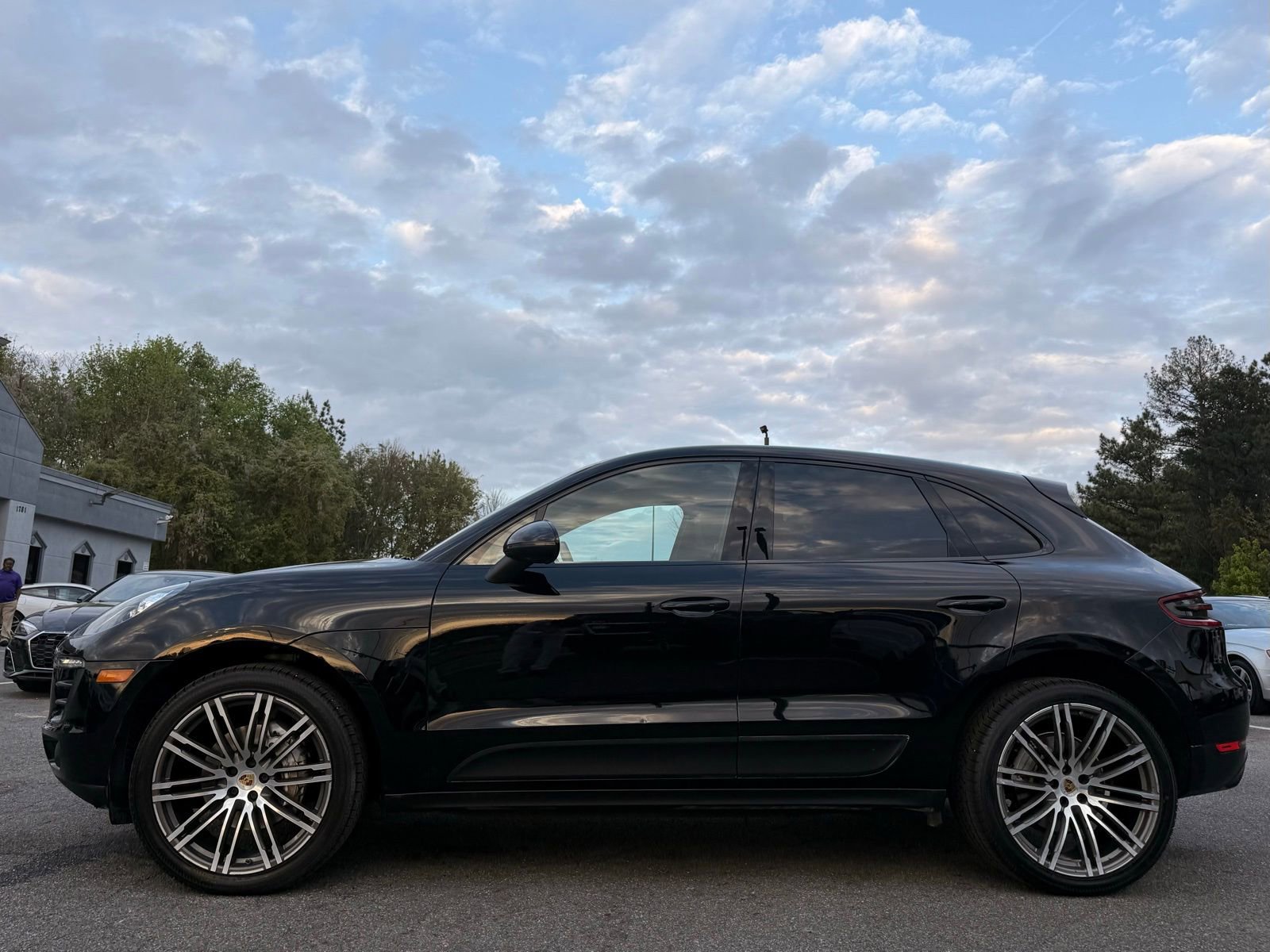 Used 2017 Porsche Macan S image 2