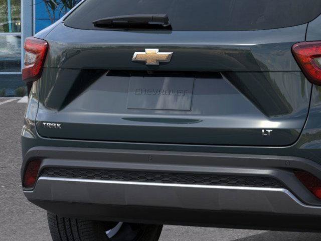 Used 2026 Chevrolet Trax LT w/ Driver Confidence Package FWD image 14
