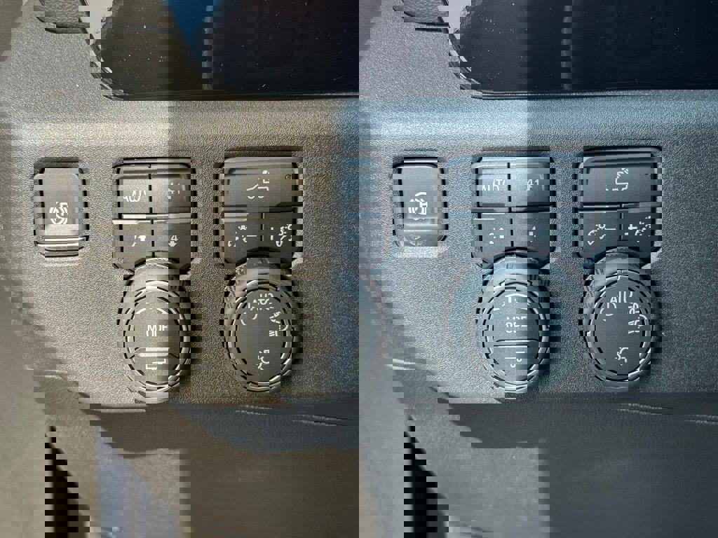 New 2026 Chevrolet Silverado 1500 LT image 9