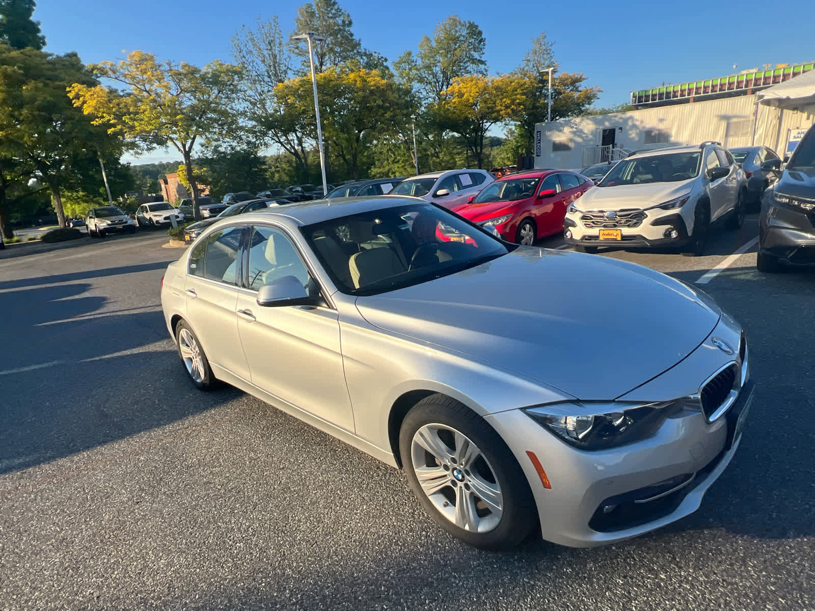 Used 2017 BMW 330i Sedan RWD image 4