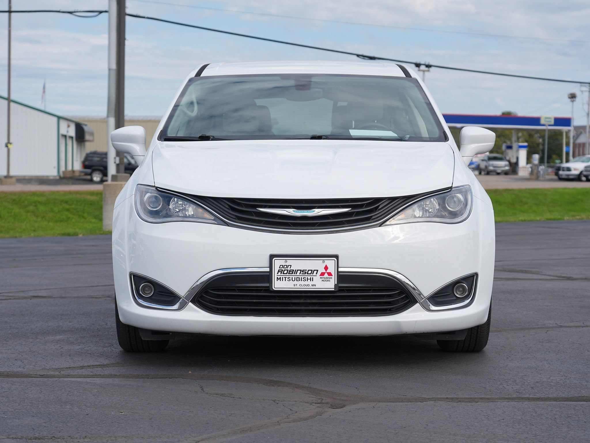 Used 2018 Chrysler Pacifica Touring Plus FWD image 9