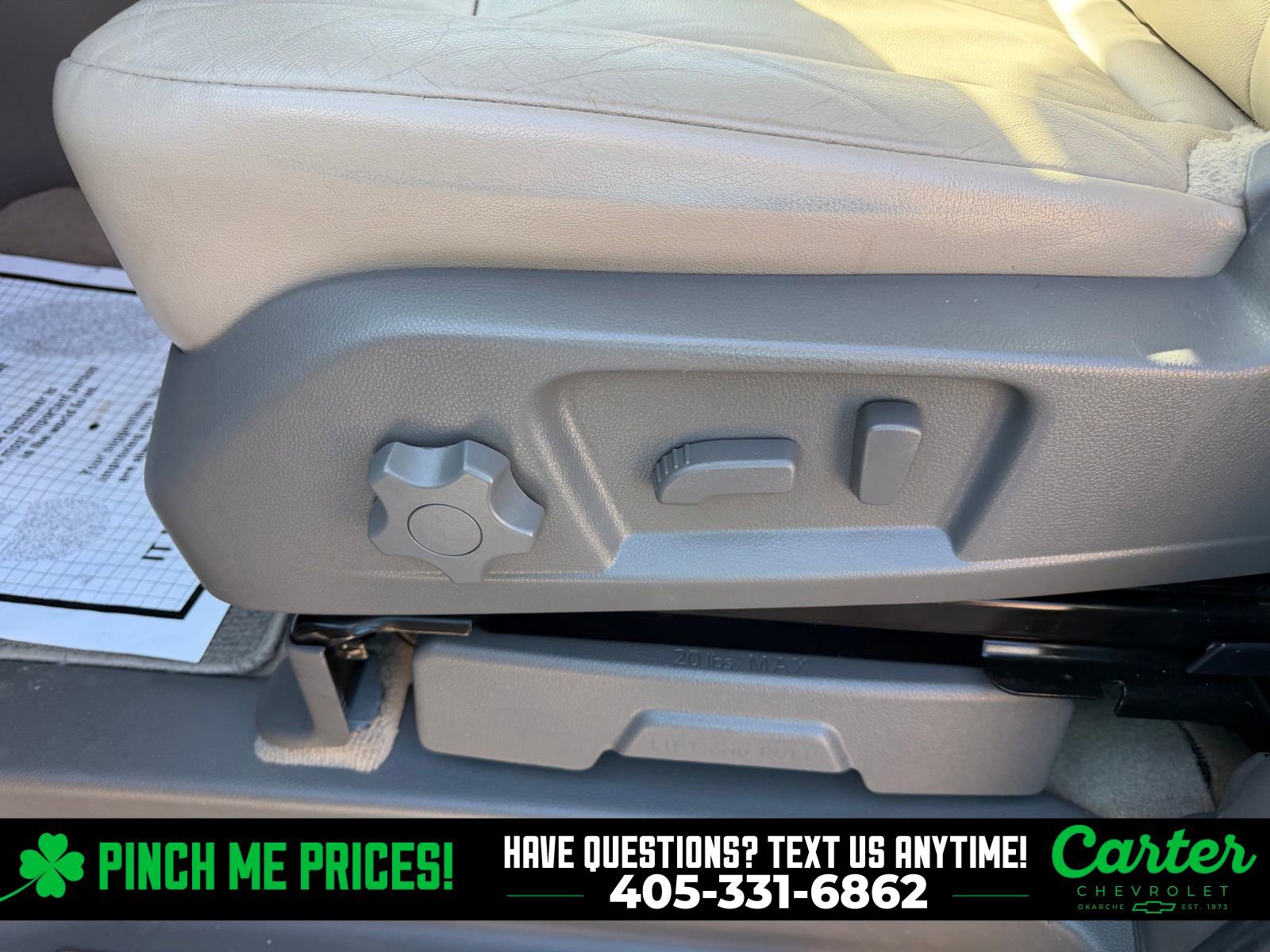 Used 2017 Nissan NV 3500 SL image 25