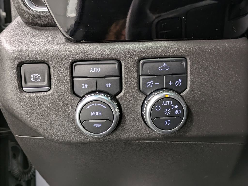 Used 2024 GMC Sierra 1500 Elevation image 22