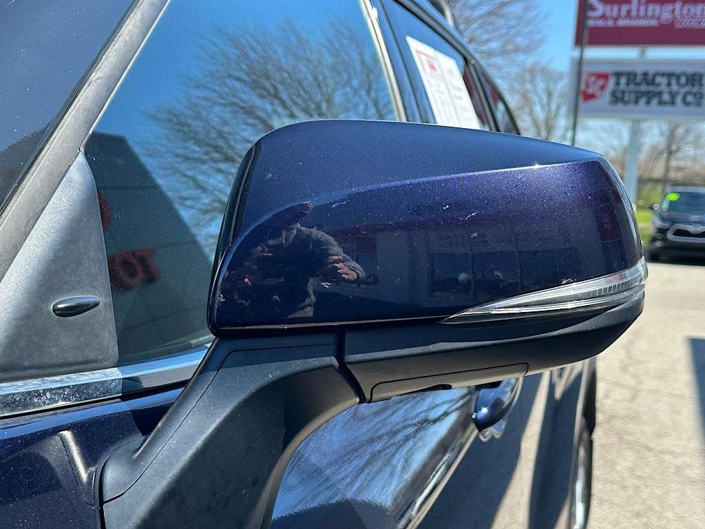 Used 2020 Toyota Highlander Limited AWD/4WD image 11