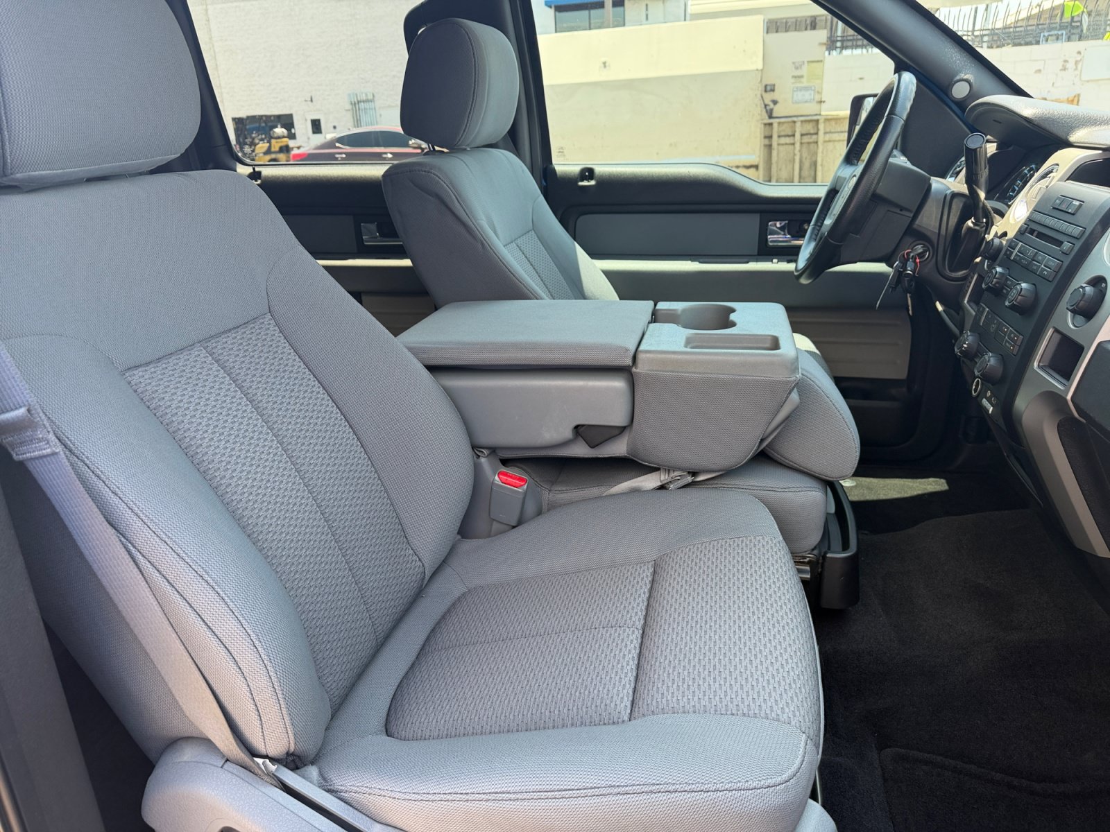 Used 2012 Ford F150 XLT w/ XLT Chrome Pkg RWD image 30