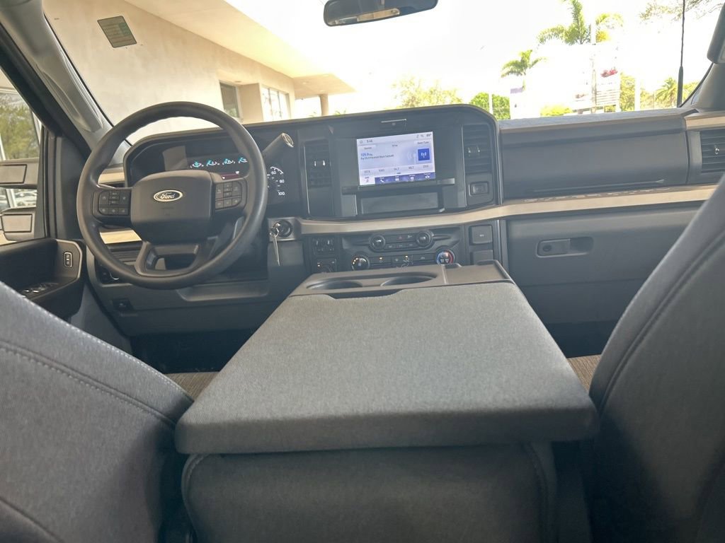 Used 2025 Ford F350 XLT image 30