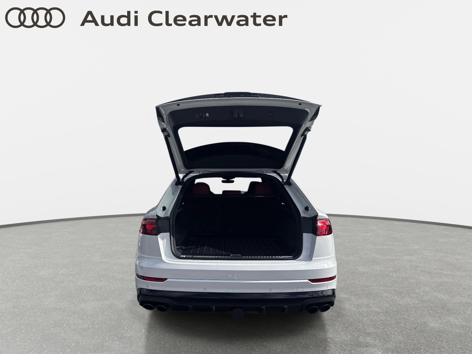 Used 2026 Audi SQ8 Prestige AWD/4WD image 6