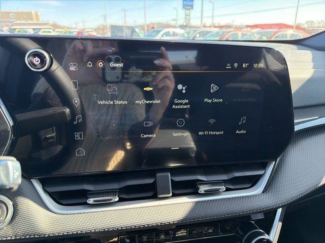 New 2026 Chevrolet Equinox LT w/ Safety and Technology Package FWD image 15