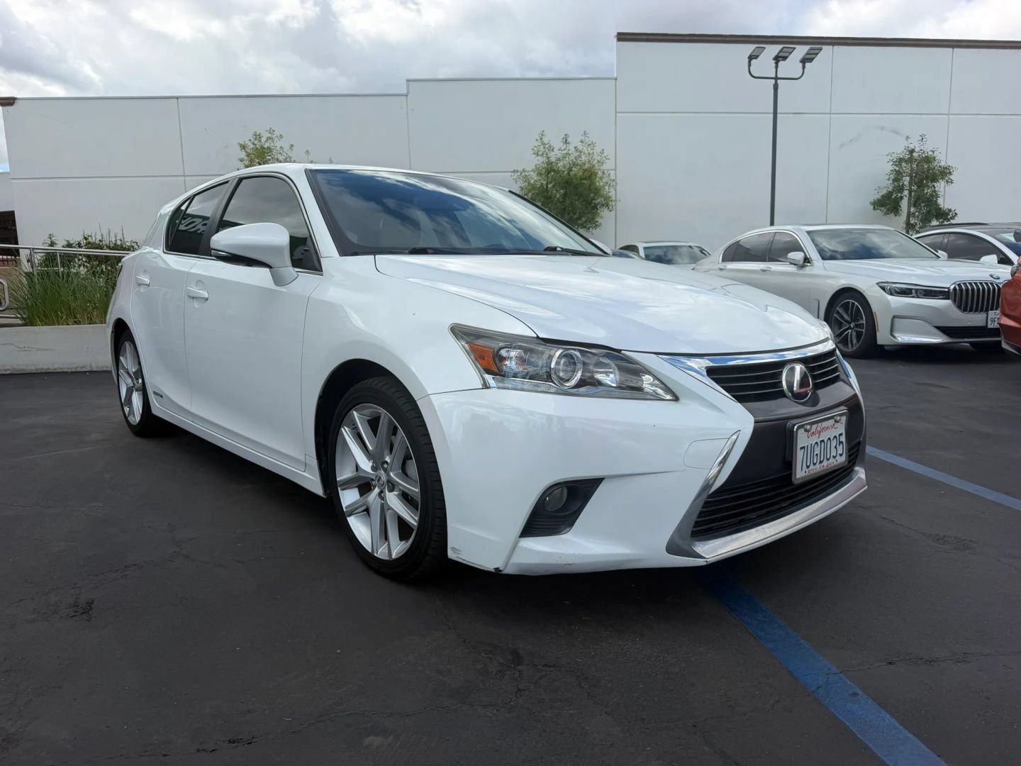 Used 2016 Lexus CT 200h w/ Accessory Package 2 FWD image 4