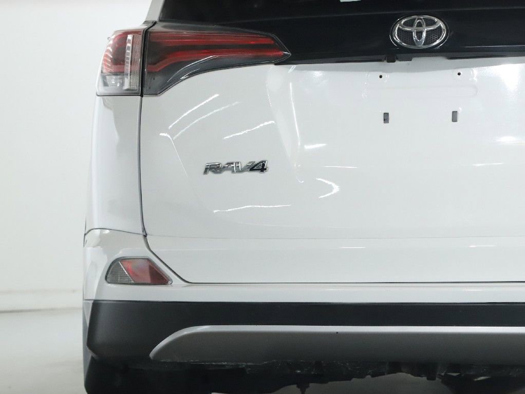 Used 2017 Toyota RAV4 SE w/ Power Extra Value Package AWD/4WD image 45