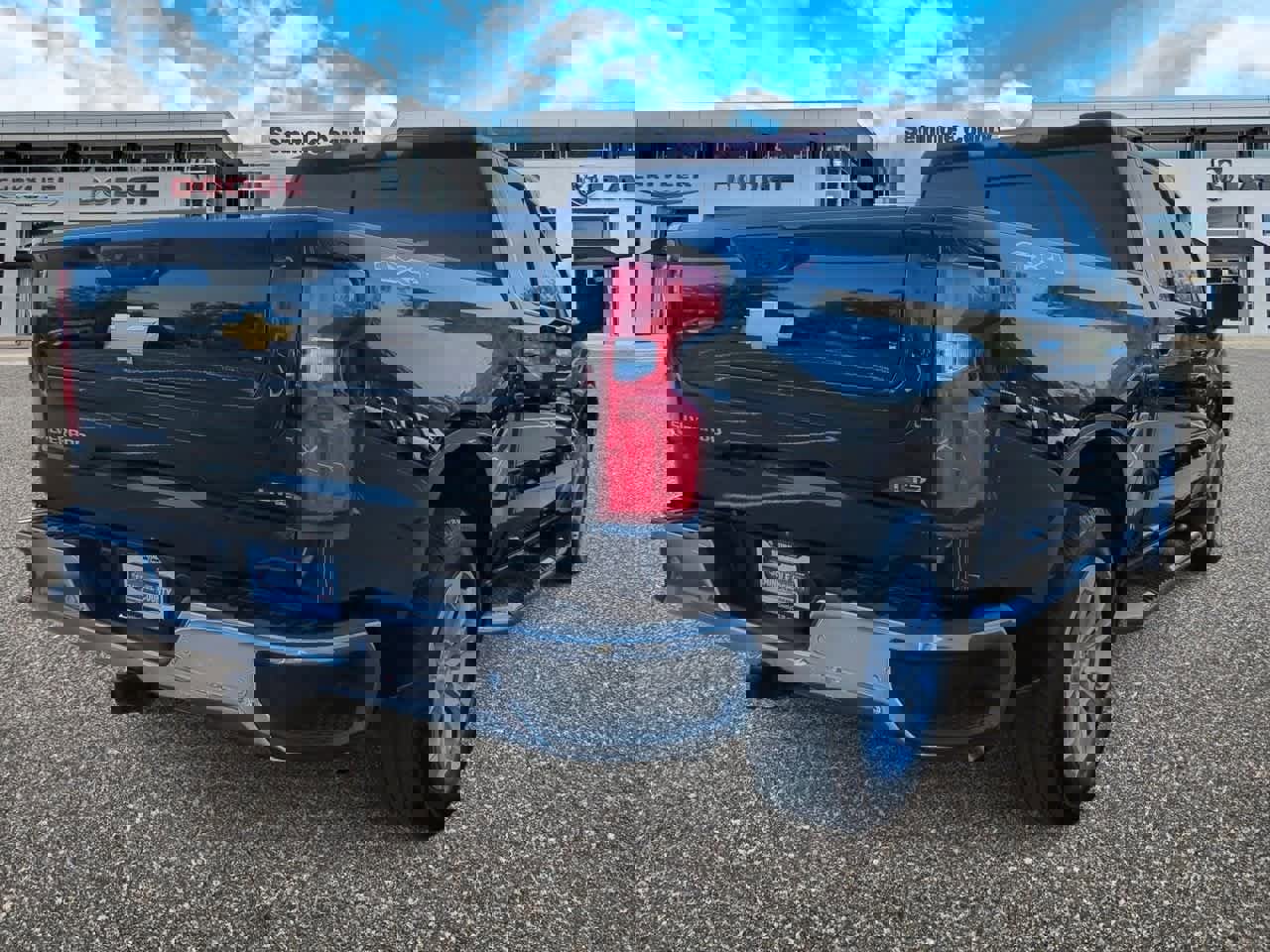 Used 2025 Chevrolet Silverado 1500 LTZ w/ LTZ Premium Package image 8