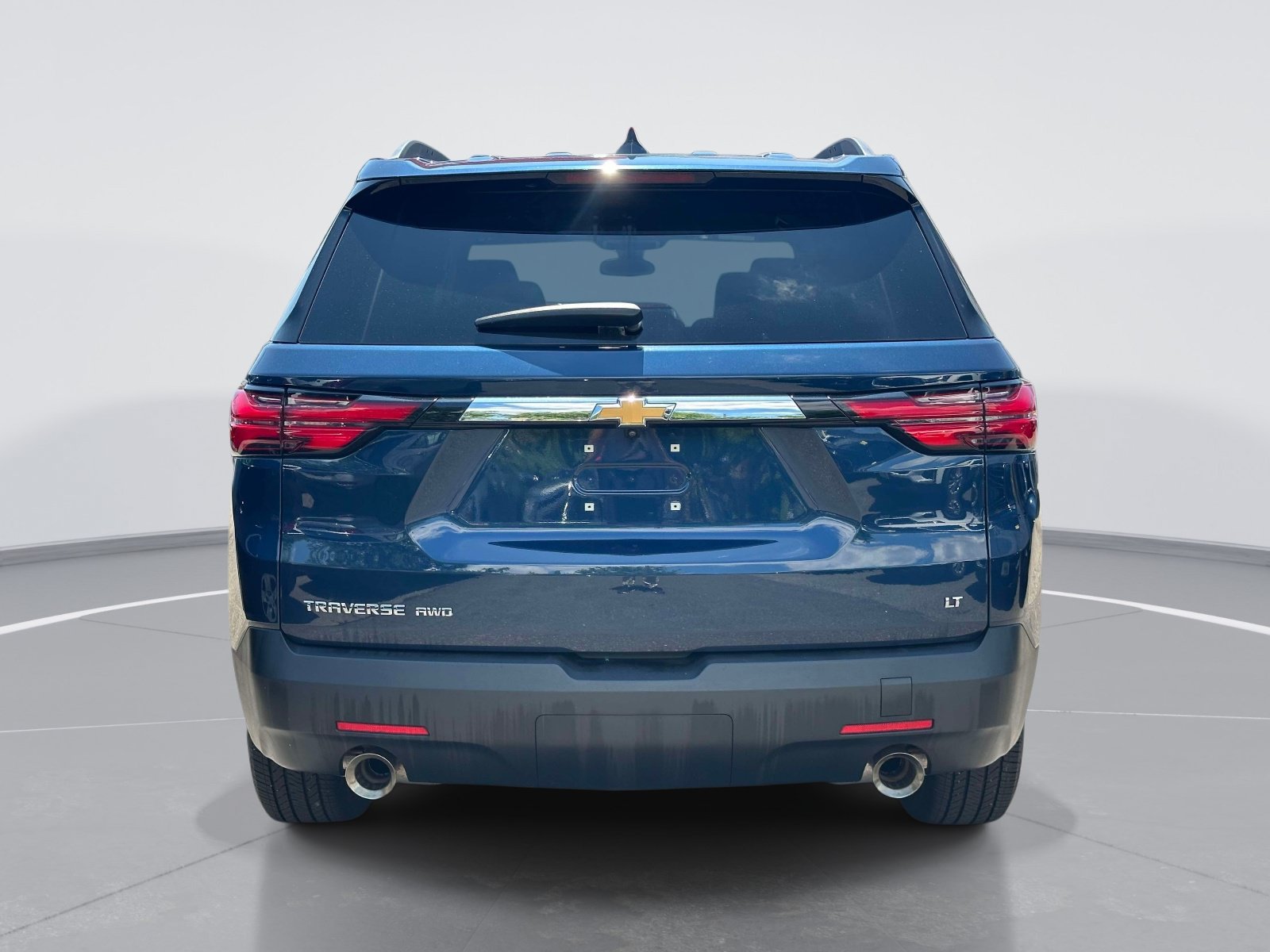 Used 2023 Chevrolet Traverse LT w/ LPO, Floor Liner Package AWD/4WD image 5