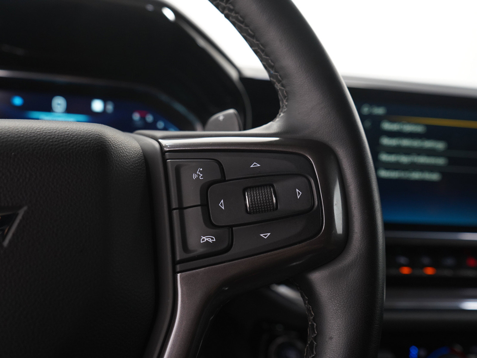 Used 2023 Chevrolet Silverado 1500 High Country w/ Z71 Off-Road Package AWD/4WD image 30