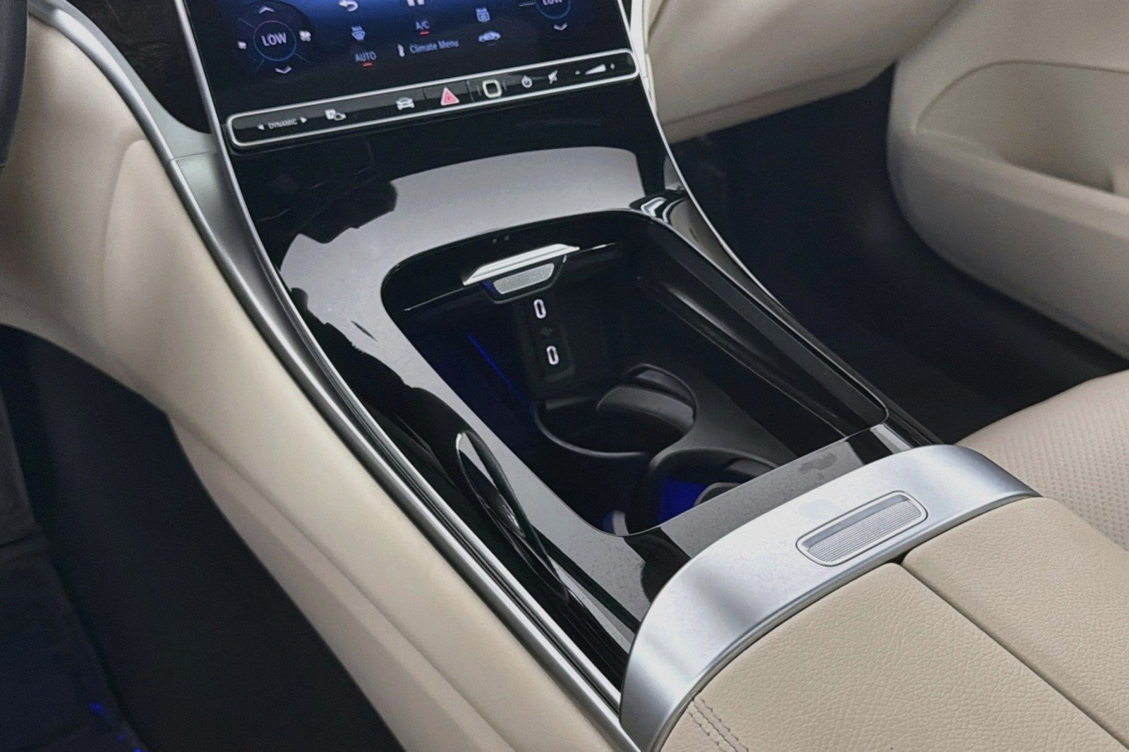 Certified 2026 Mercedes-Benz GLC 300 4MATIC image 6