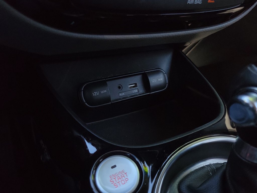 Used 2017 Kia Soul + w/ Primo Package FWD image 27