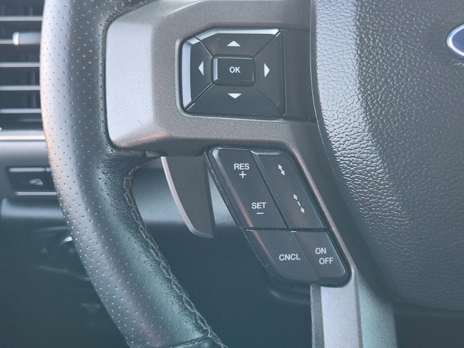 Used 2020 Ford F150 Raptor w/ Equipment Group 802A Luxury image 31