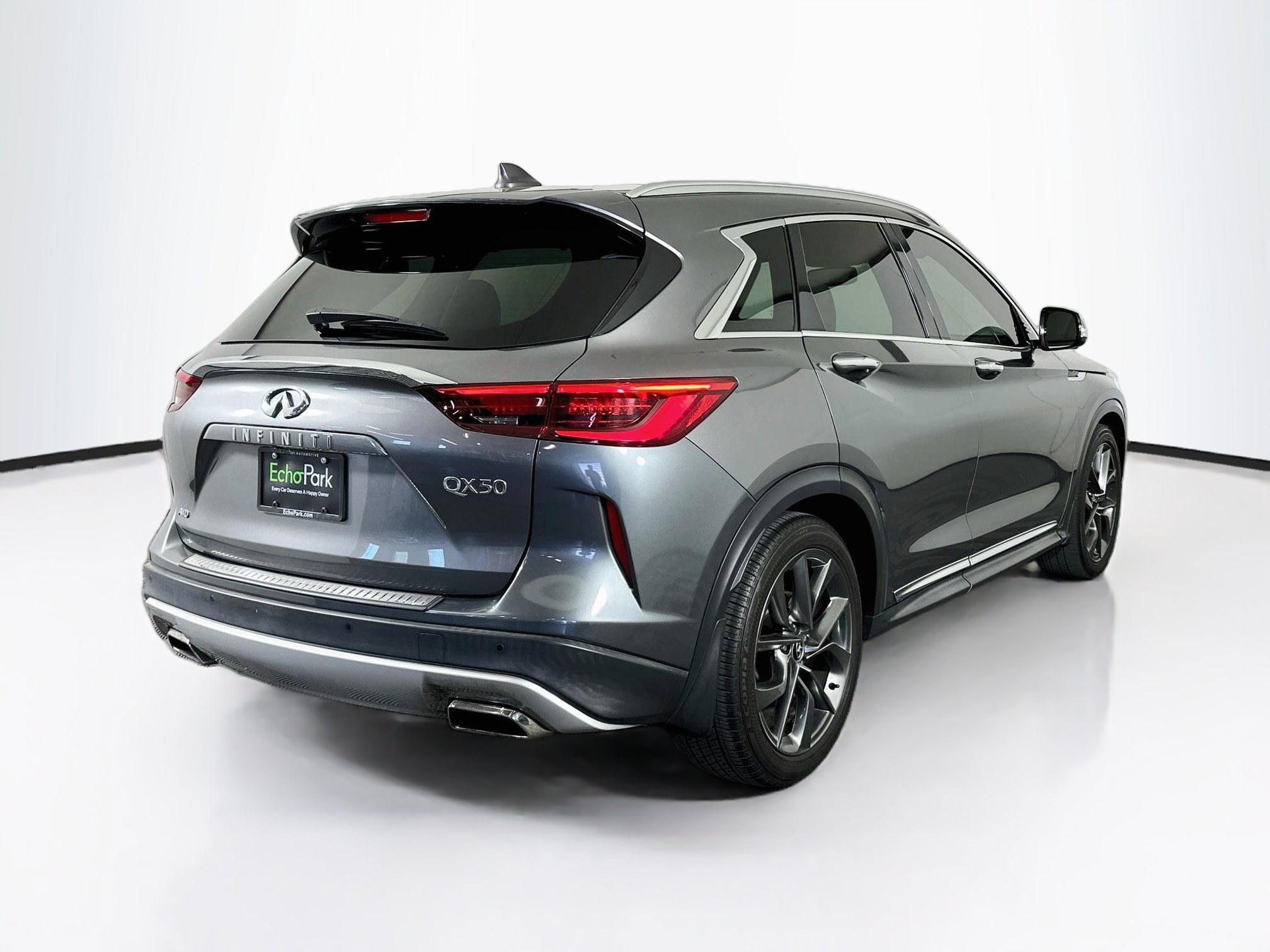 Used 2019 INFINITI QX50 Essential w/ Sensory Package AWD/4WD image 9