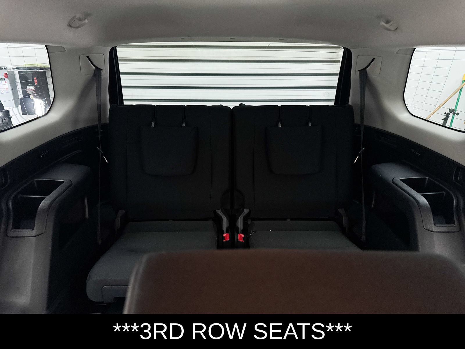 Used 2020 Toyota 4Runner SR5 AWD/4WD image 9