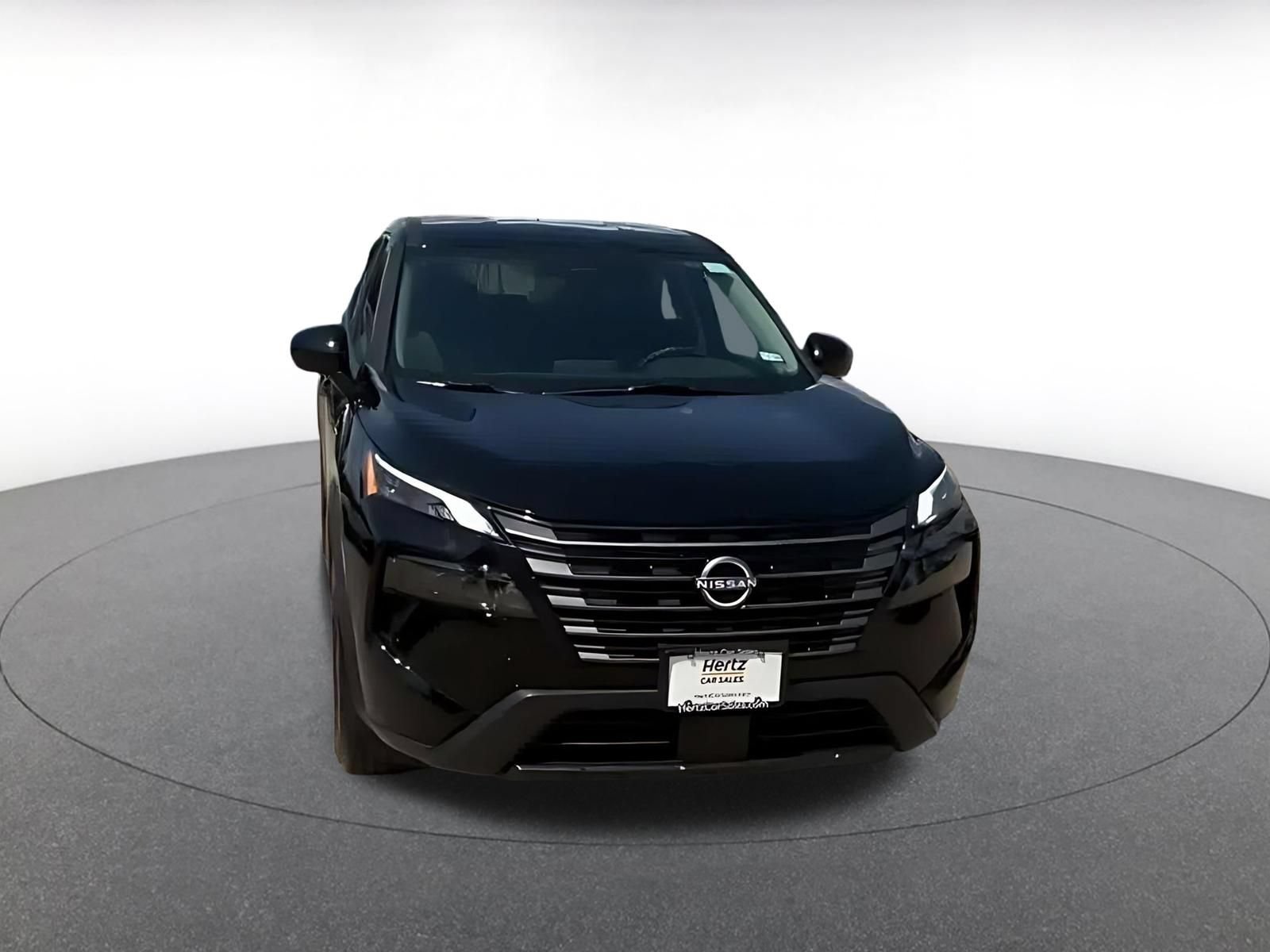 Used 2026 Nissan Rogue SV FWD image 4