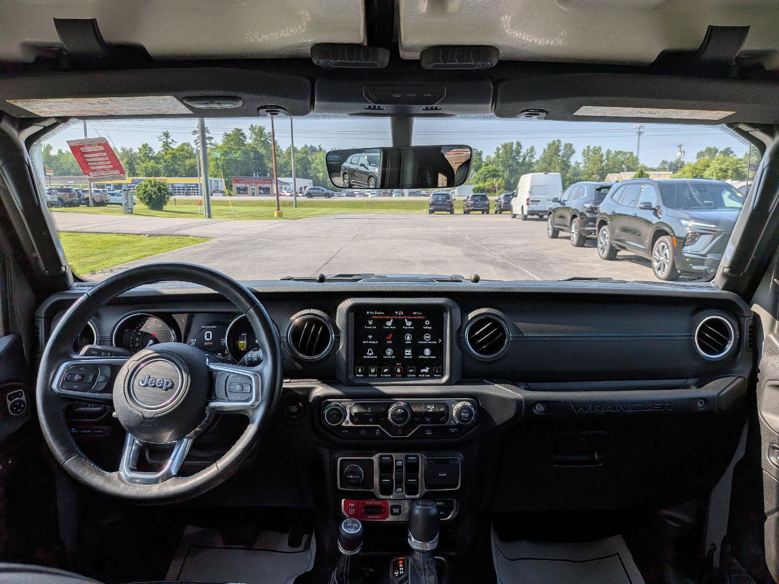 Used 2021 Jeep Wrangler Unlimited Rubicon 4xe w/ Steel Bumper Group AWD/4WD image 21