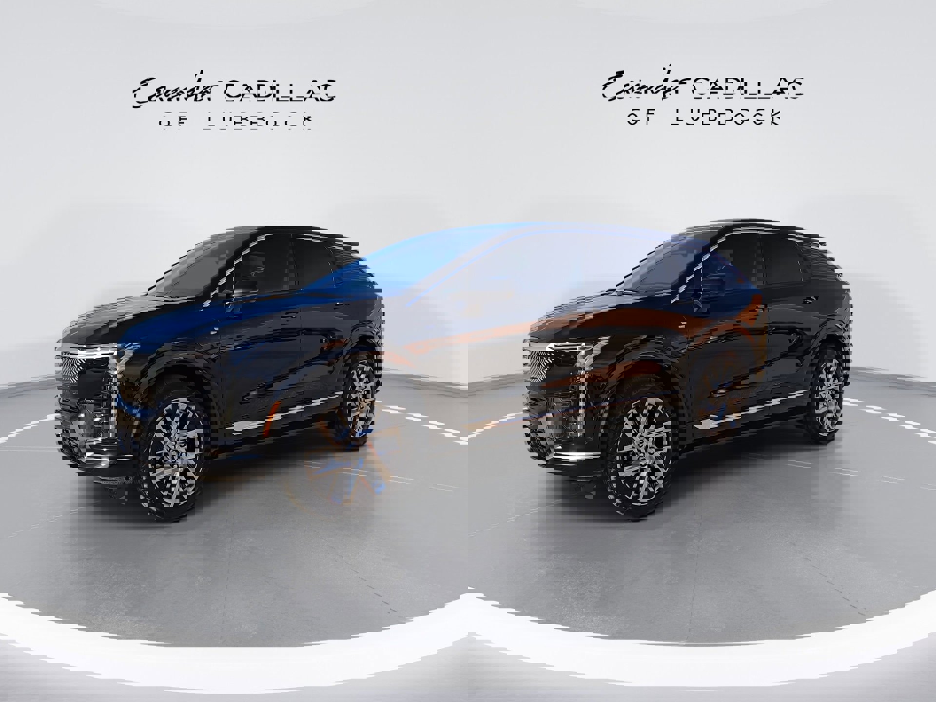 New 2026 Cadillac Optiq Luxury 2 image 4