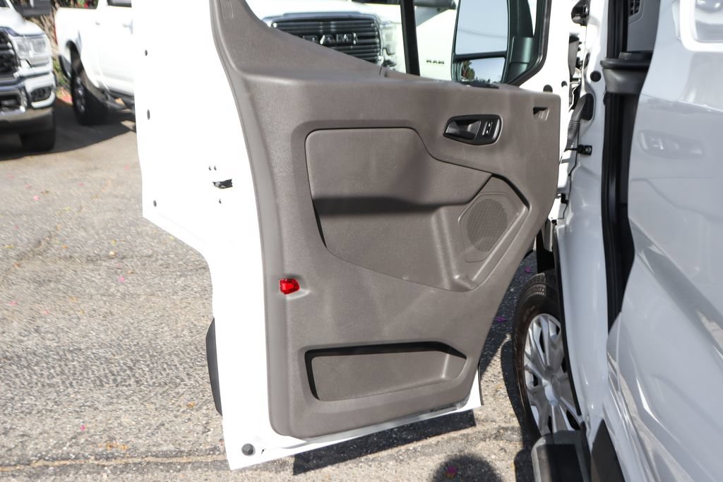 Used 2025 Ford Transit 250 Low Roof w/ Exterior Upgrade Package RWD image 17