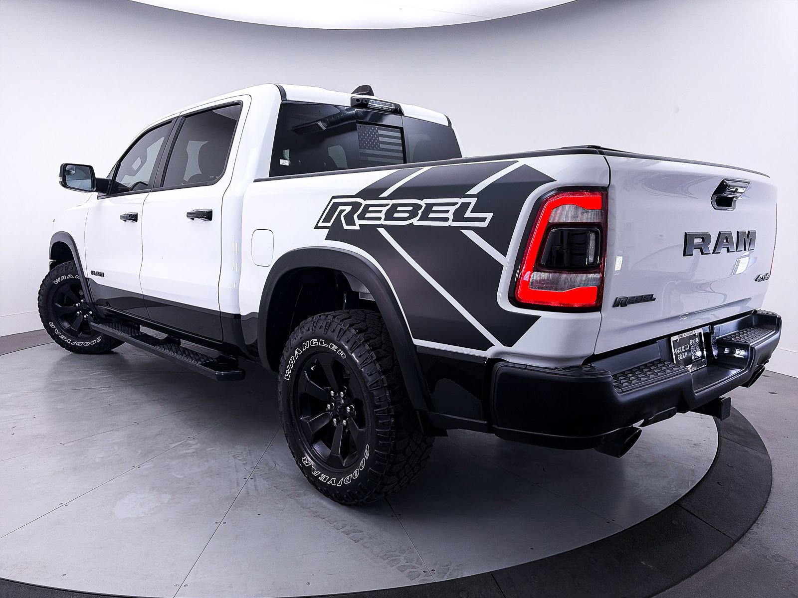 Used 2023 RAM 1500 Rebel w/ Rebel Level 2 Equipment Group AWD/4WD image 2