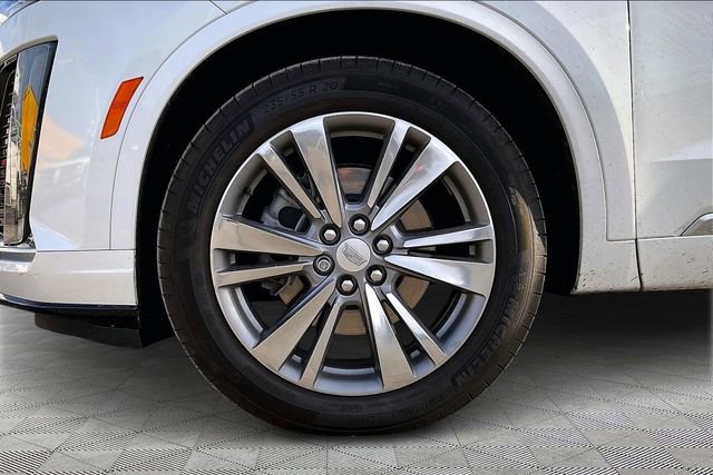 Used 2024 Cadillac XT6 Premium Luxury w/ LPO, Floor Liner Package image 23