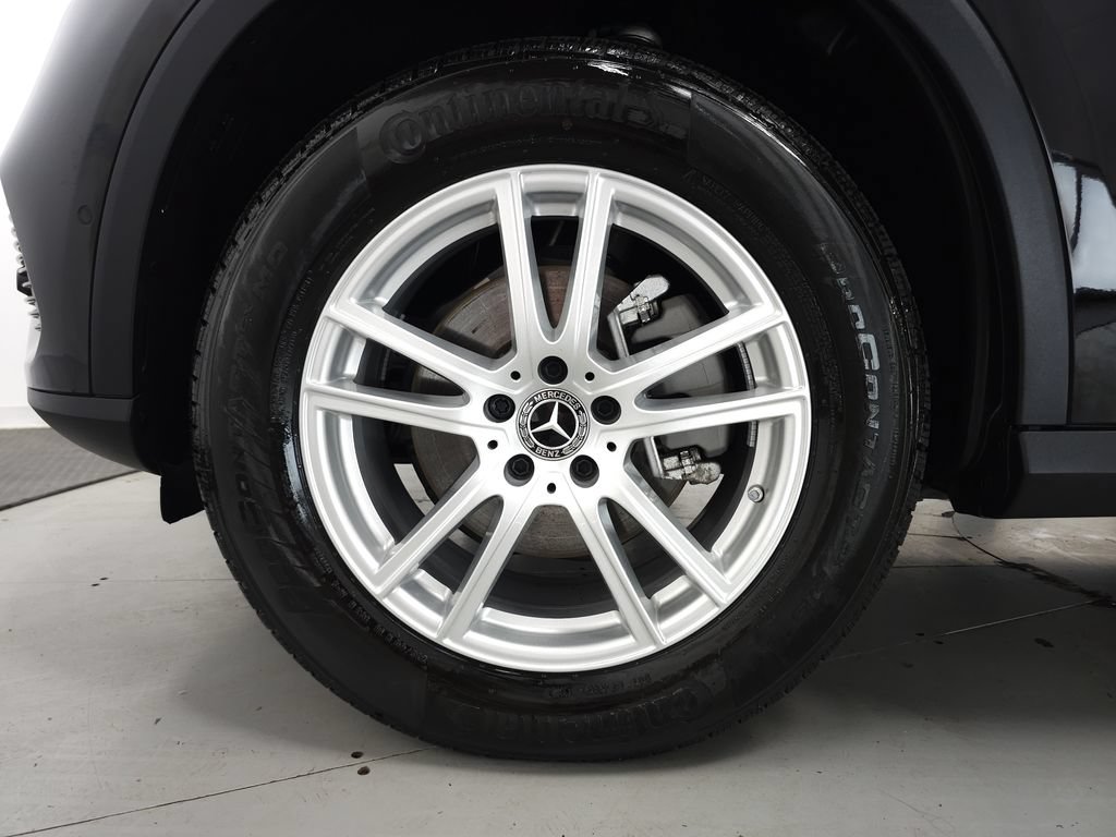 Certified 2026 Mercedes-Benz GLC 300 4MATIC image 32