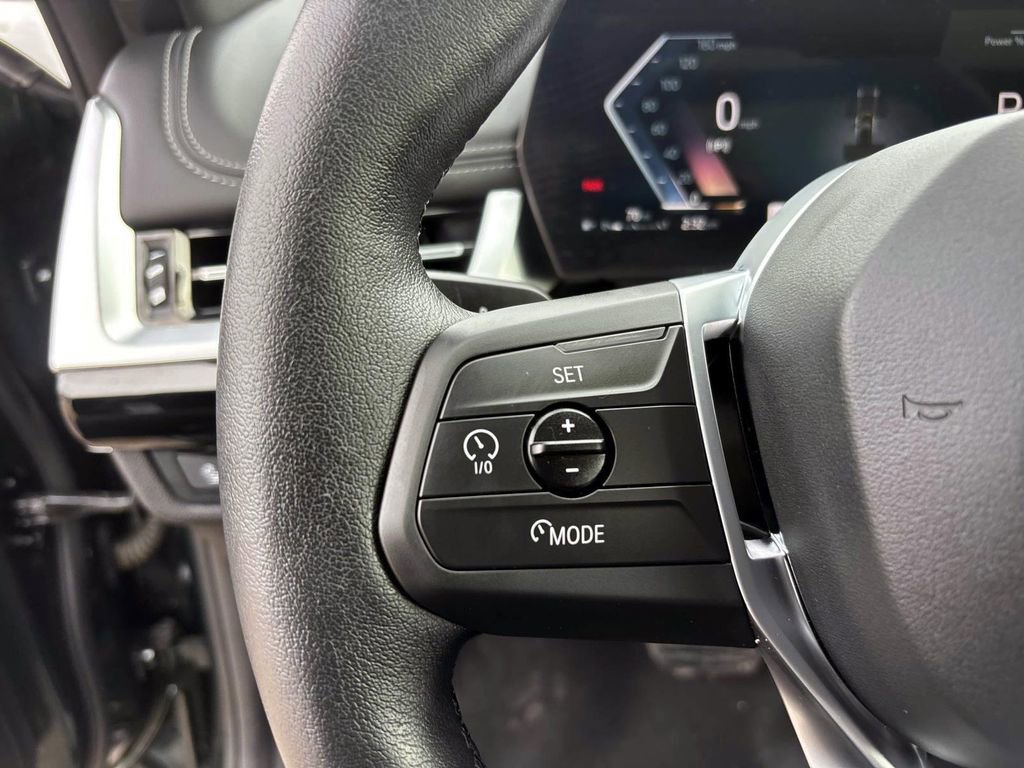 Used 2025 BMW X1 xDrive28i w/ Premium Package image 17