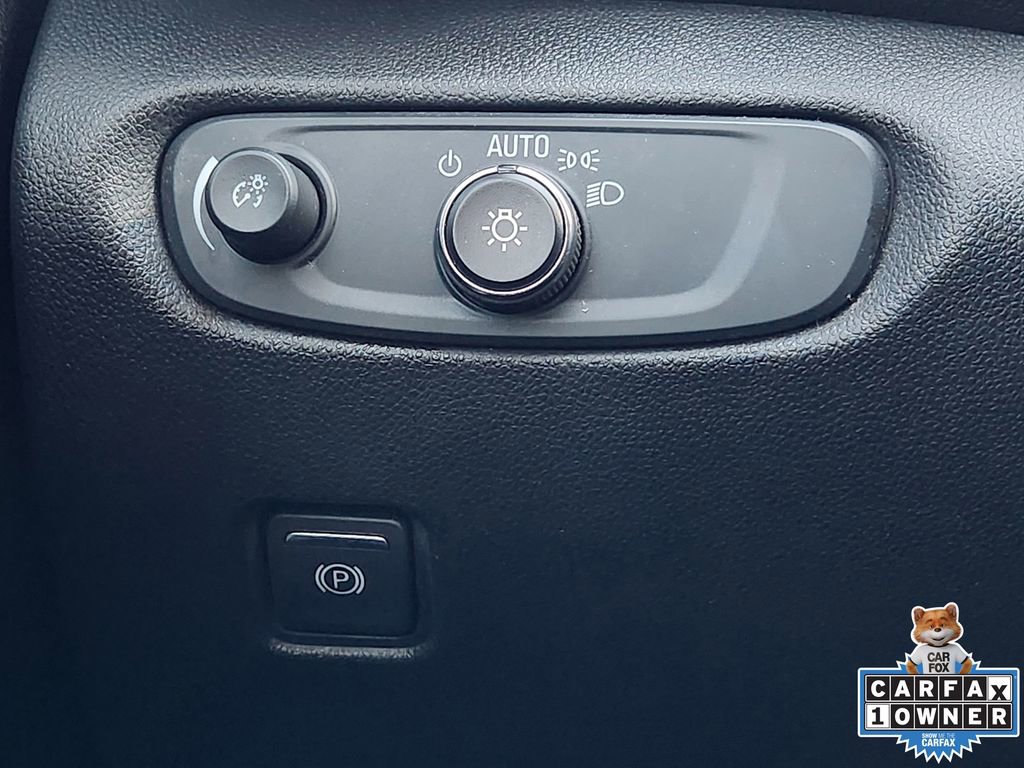 Used 2020 Chevrolet Blazer LT image 28