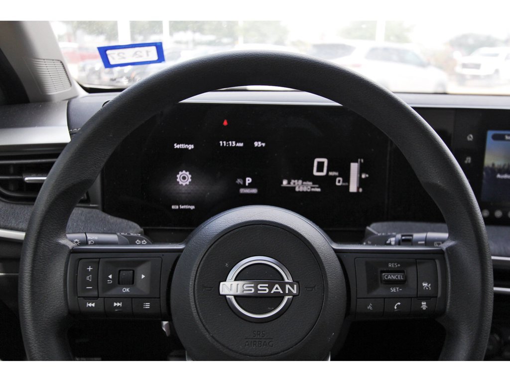 Used 2026 Nissan Kicks SV w/ SV Premium Package FWD image 9