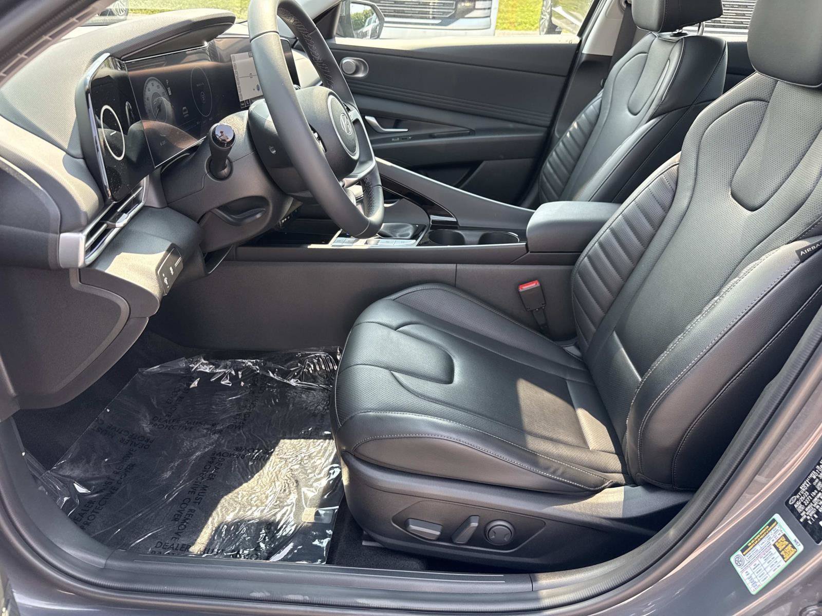 Certified 2024 Hyundai Elantra Limited FWD image 24