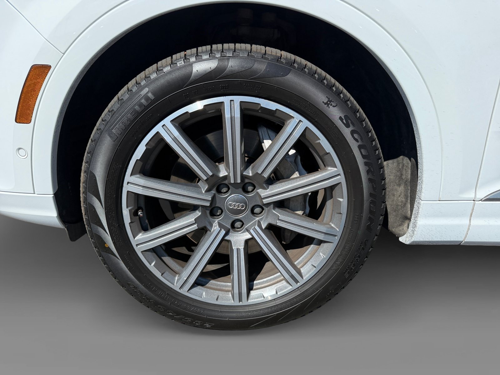 Used 2019 Audi Q7 3.0T Premium Plus w/ Premium Plus Package AWD/4WD image 9