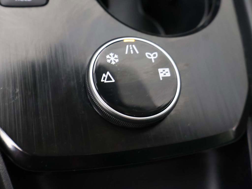 Used 2023 Nissan Rogue SV image 43