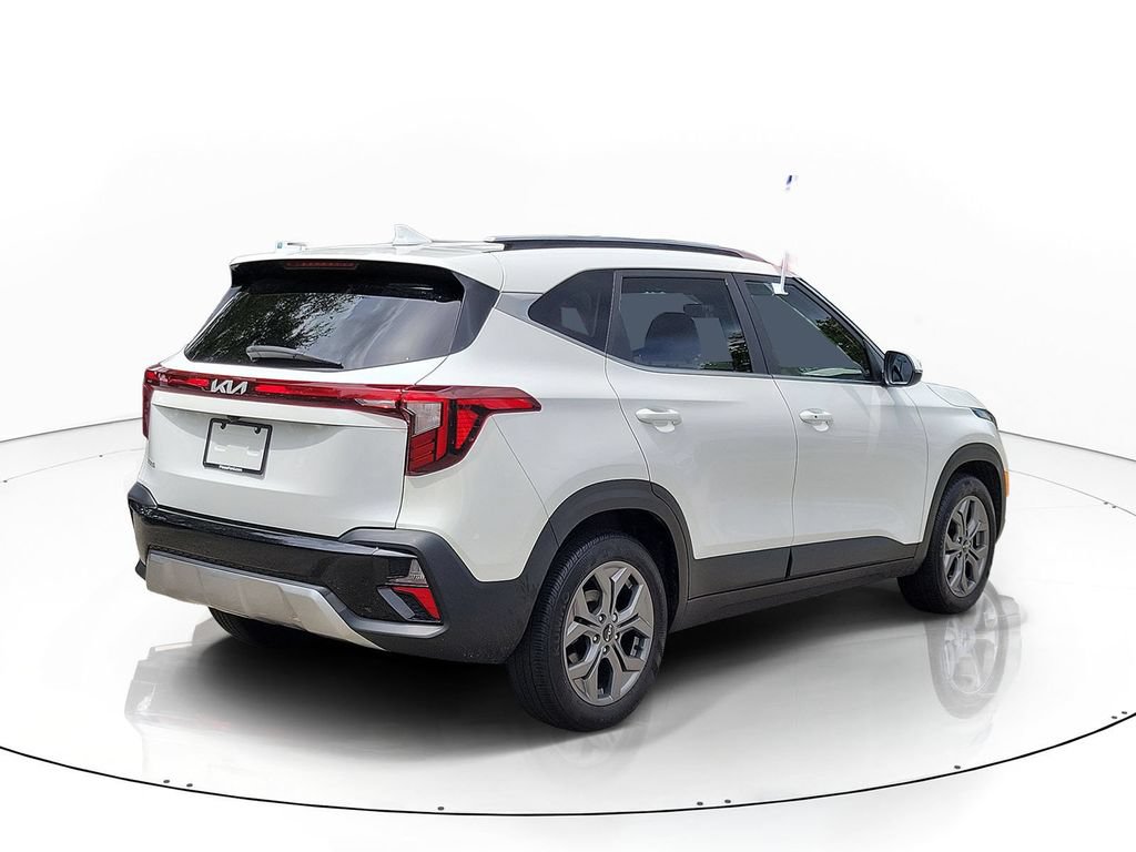Used 2024 Kia Seltos S FWD image 3