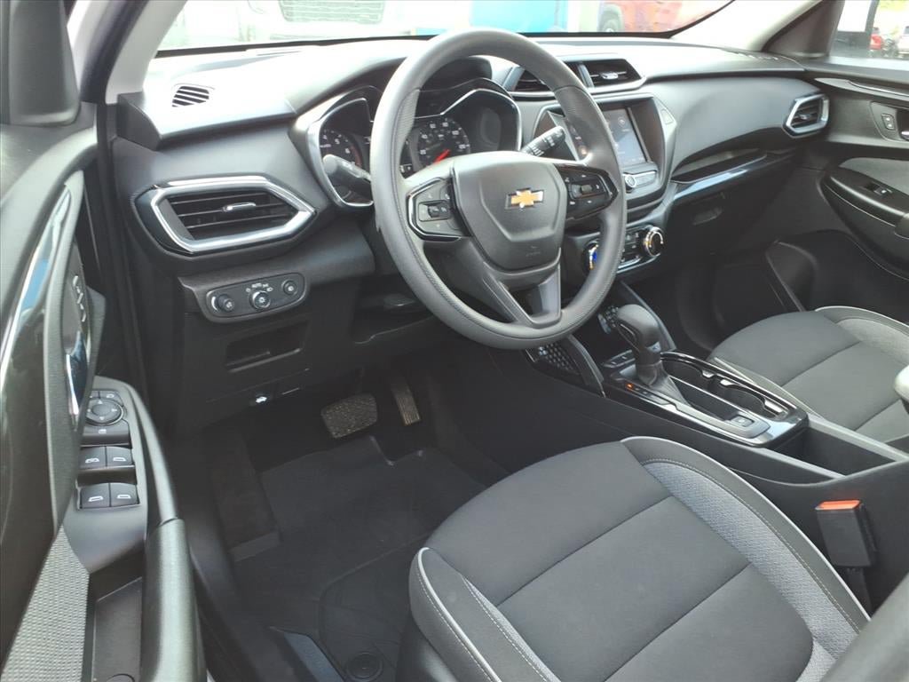 Used 2023 Chevrolet TrailBlazer LT FWD image 15