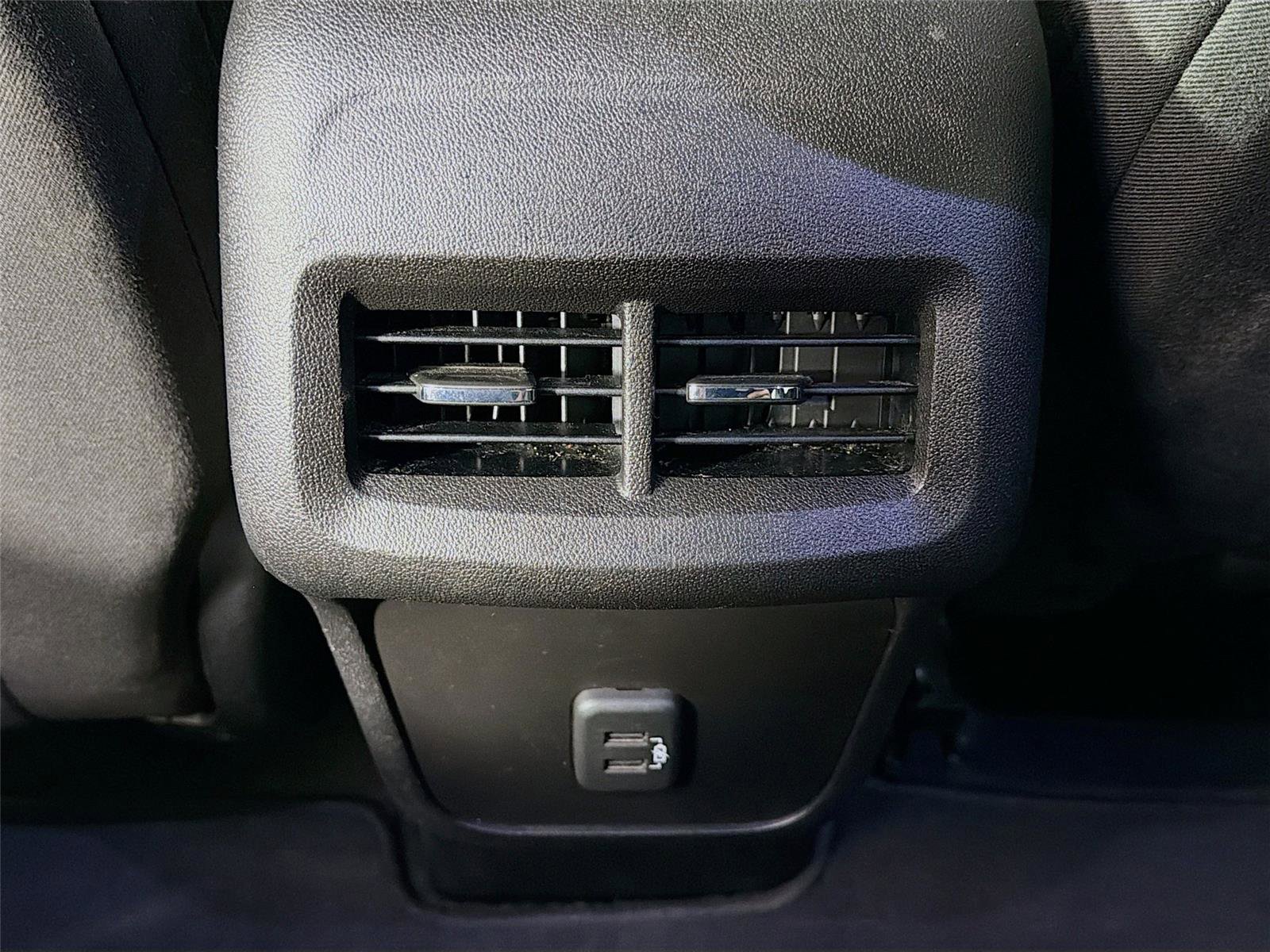 Used 2019 Chevrolet Equinox LT AWD/4WD image 24