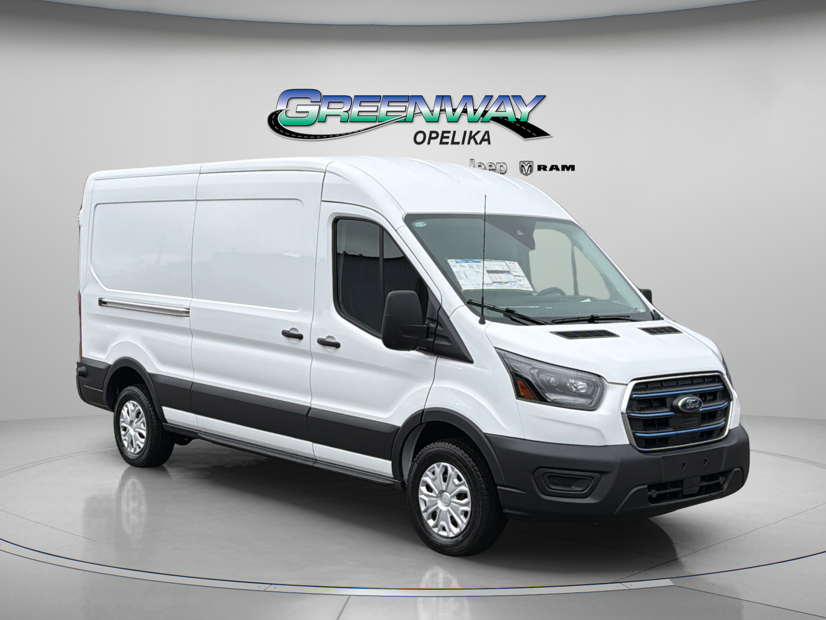 New 2025 Ford E-Transit 148 Medium Roof w/ Load Area Protection Package